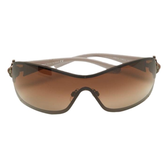 authentic Chanel brown gradient camelia sunglasses | black Chanel case included - Picture 11 of 11